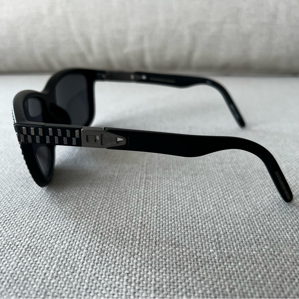 Alexander Wang x Linda Farrow Zipper-Trimmed Wayfarer Sunglasses - Picture 11 of 16